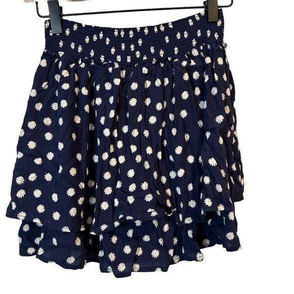 Rails Women’s Wesley Flowy Mini Skirt in Navy Daises Size Small - Picture 3 of 8
